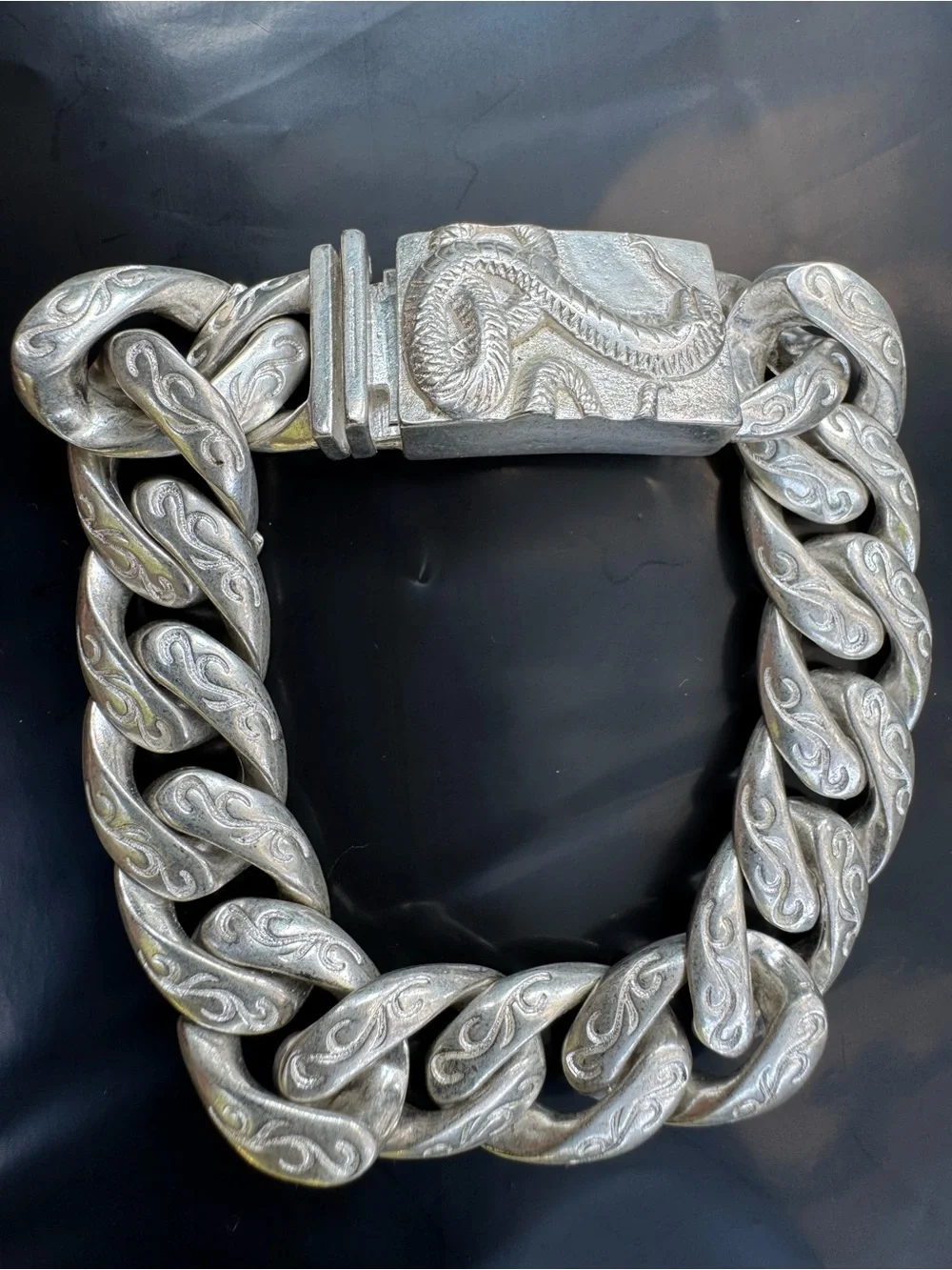 Men's Silver-Tone Serpent Link Bracelet - Sculpted Chain Design